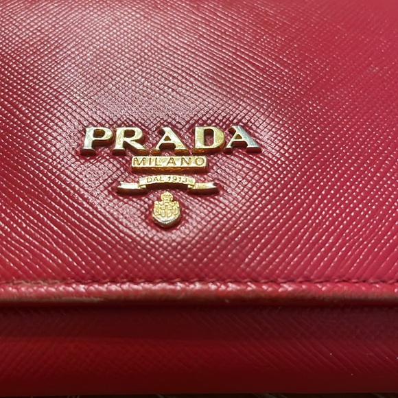 PRADA Saffiano Leather - red wallet - Picture 2 of 12